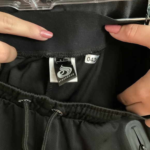 #0436 Black Shorts Size M Brand Ryder Wear - Picture 3 of 3